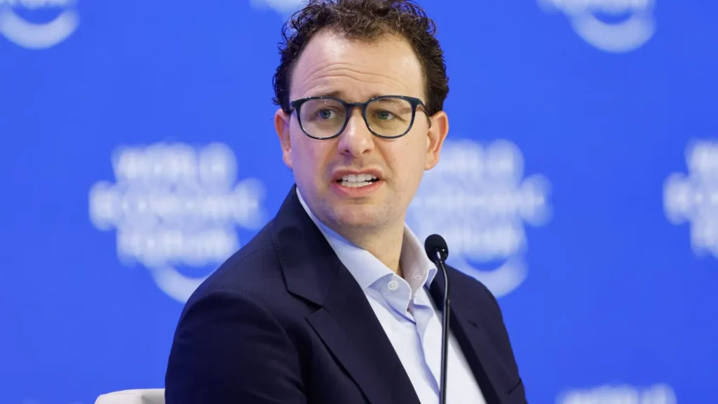 Anthropic launches Claude Sonnet 4.5, its latest AI model that's 'more of a colleague' - article by CNBC